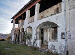 Casa indipendente in vendita