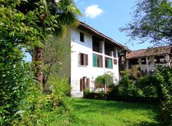 Casa indipendente in vendita