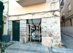 Negozio/Locale commerciale in vendita