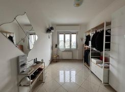 Trilocale in vendita