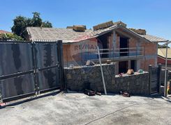 Casa Bi/Trifamiliare in vendita