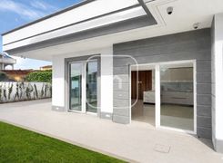 Casa Bi/Trifamiliare in vendita