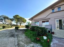 Casa indipendente in vendita