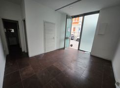 Negozio/Locale commerciale in affitto