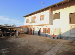 Casa indipendente in vendita