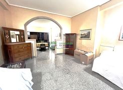 Casa indipendente in vendita