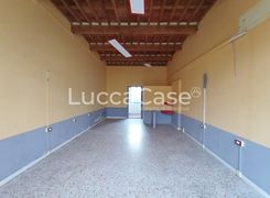 Negozio/Locale commerciale in vendita