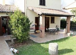 Casa indipendente in vendita