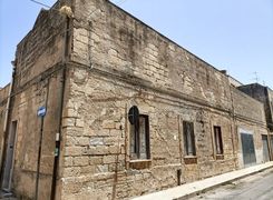 Casa indipendente in vendita