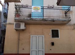 Casa indipendente in vendita