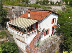 Casa indipendente in vendita