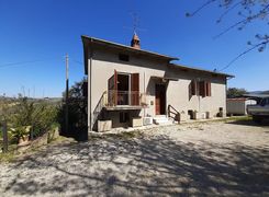 Casa indipendente in vendita
