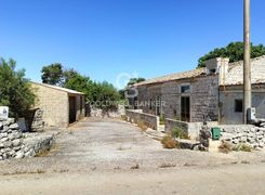 Casa indipendente in vendita