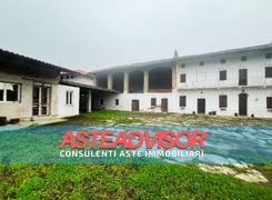 Casa indipendente in vendita
