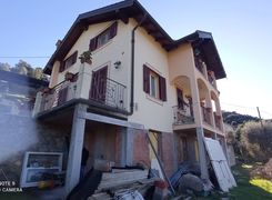Casa Bi/Trifamiliare in vendita