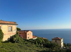 Casa indipendente in vendita
