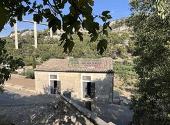 Casa indipendente in vendita