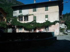 Casa indipendente in vendita