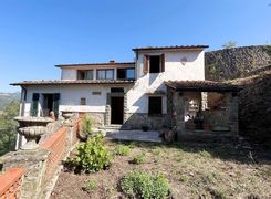 Casa indipendente in vendita