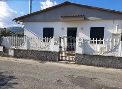 Trilocale in vendita