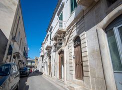 Casa indipendente in vendita