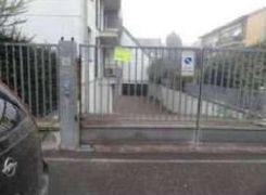 Box/posto auto in vendita