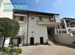 Casa indipendente in vendita