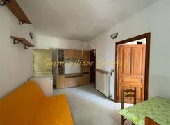 Trilocale in vendita