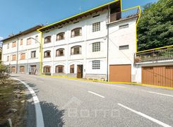 Casa Bi/Trifamiliare in vendita