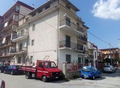 Trilocale in vendita