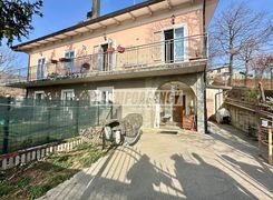 Casa Bi/Trifamiliare in vendita