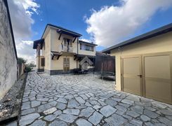 Casa indipendente in vendita