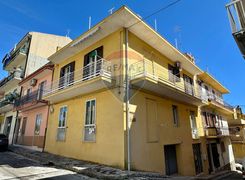 Casa indipendente in vendita