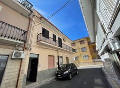 Casa Bi/Trifamiliare in vendita