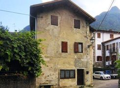 Casa indipendente in vendita
