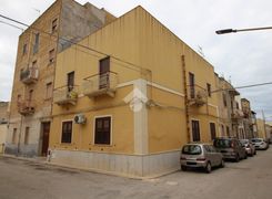 Trilocale in vendita