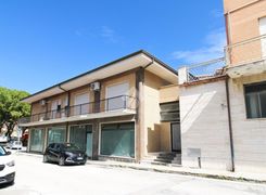 Negozio/Locale commerciale in vendita