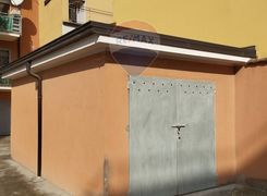 Box/posto auto in vendita