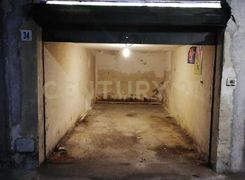 Box/posto auto in vendita