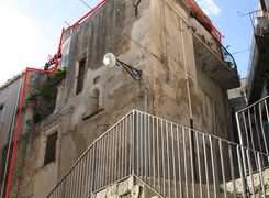 Casa indipendente in vendita