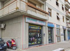 Negozio/Locale commerciale in vendita