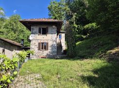 Casa indipendente in vendita