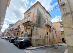 Casa indipendente in vendita