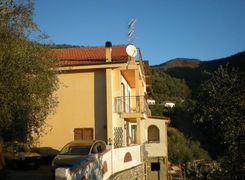 Casa indipendente in vendita