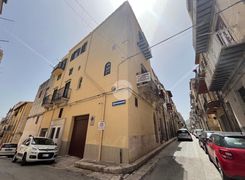 Casa indipendente in vendita