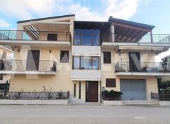 Appartamento in vendita