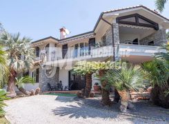 Villa in vendita