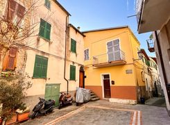 Appartamento in vendita