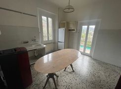 Trilocale in vendita