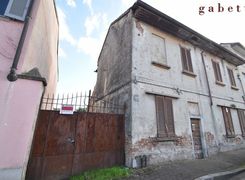 Casa indipendente in vendita